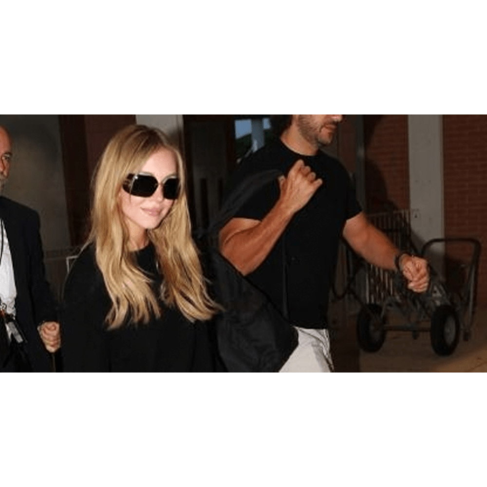 Miu Miu MU 54YS 5AK5S0 Sunglasses - URBAN SUNGLASSES