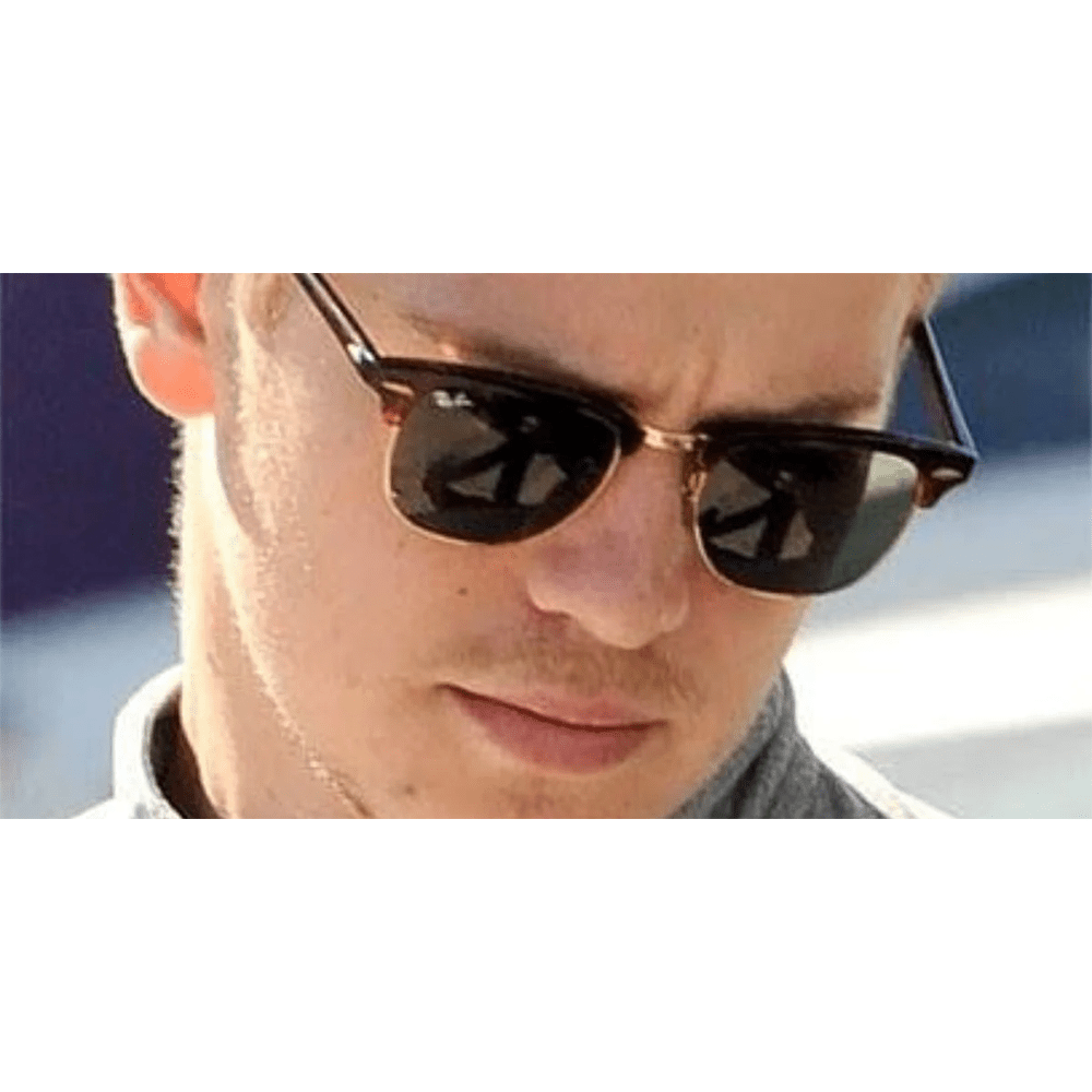 Ray - Ban Clubmaster RB3016 W0366 Sunglasses - URBAN SUNGLASSES